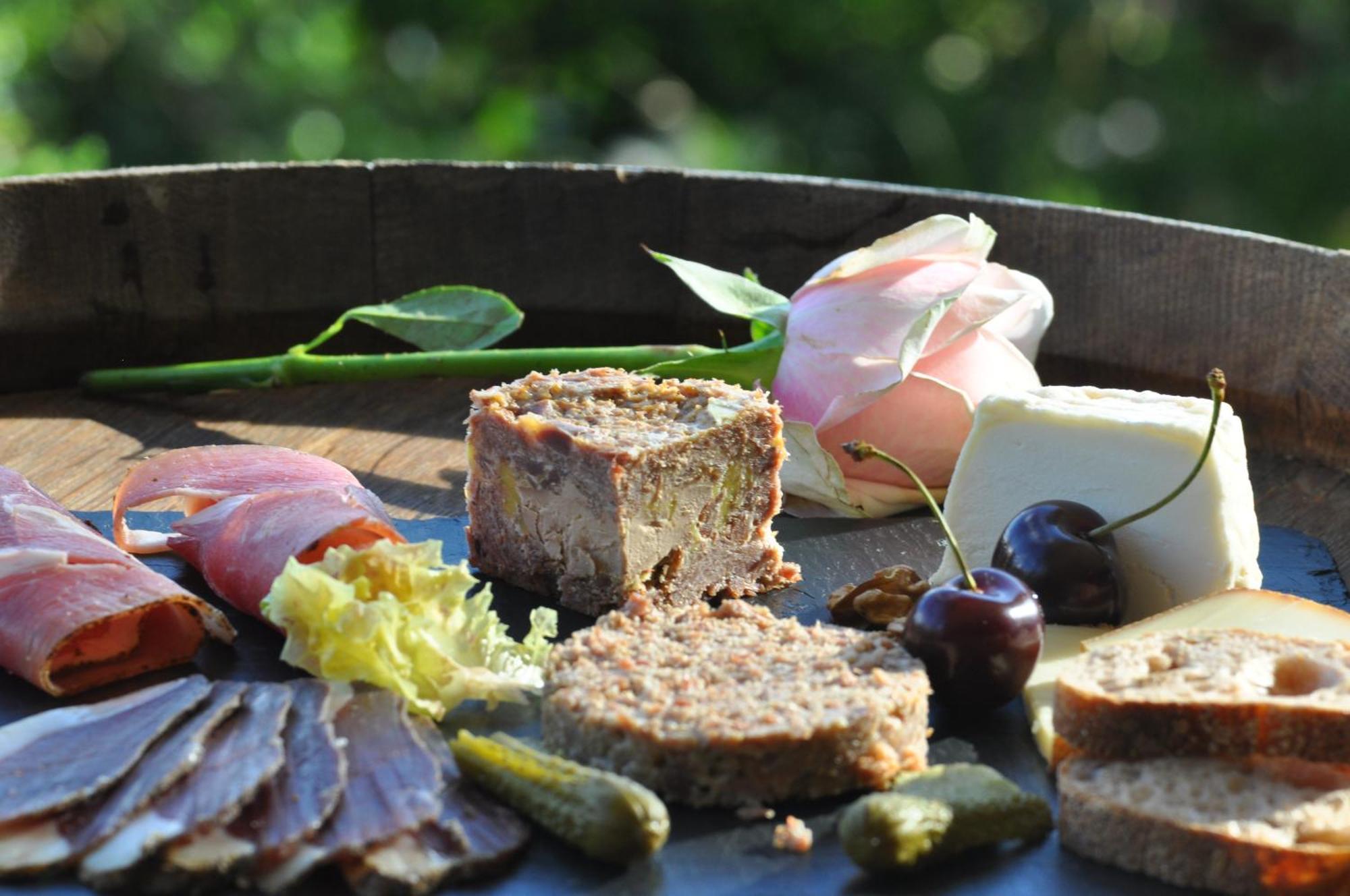 Le Lion D'Or En Perigord Bed and Breakfast Mauzac-et-Grand-Castang Eksteriør billede