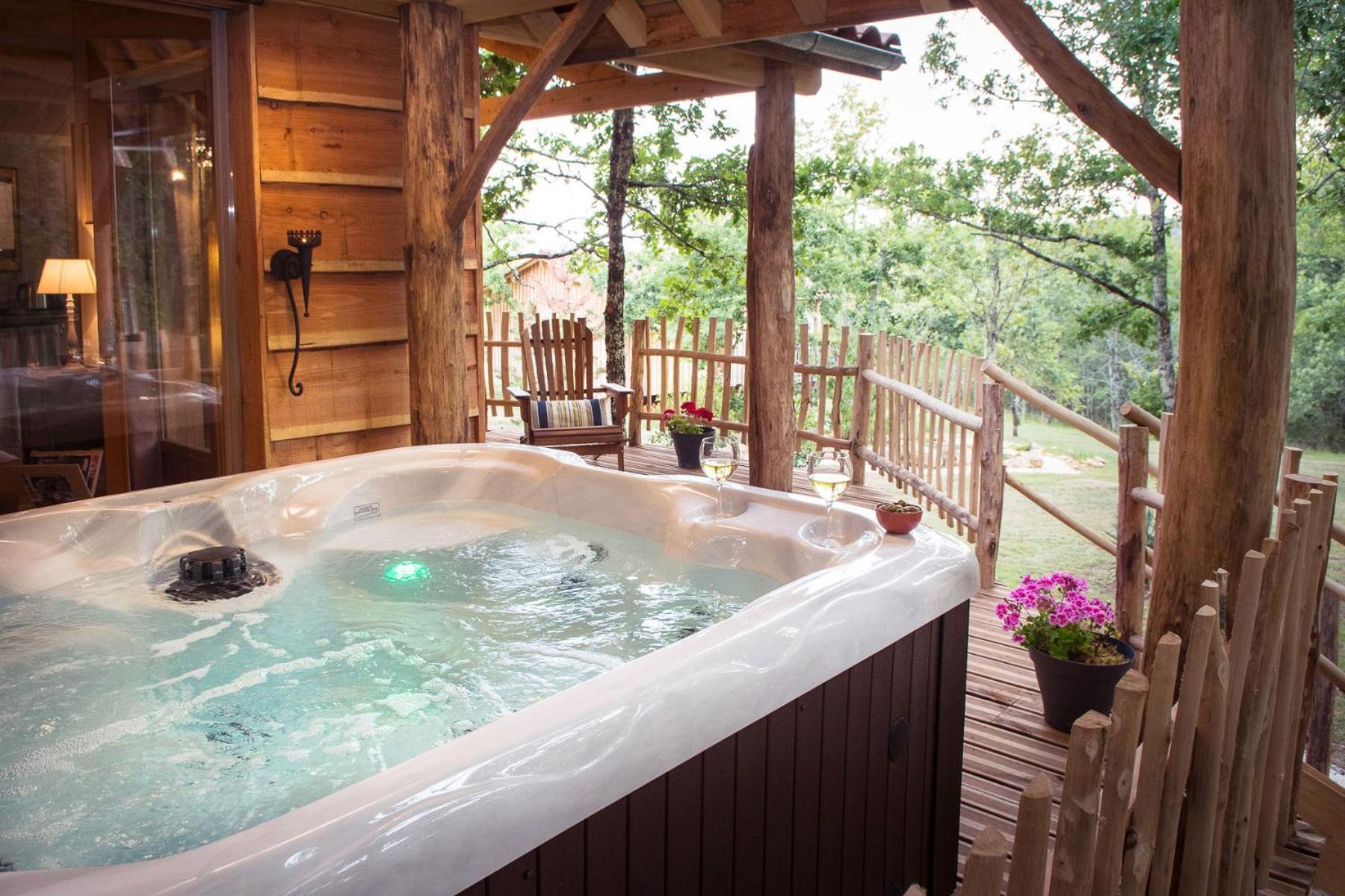 Le Lion D'Or En Perigord Bed and Breakfast Mauzac-et-Grand-Castang Eksteriør billede