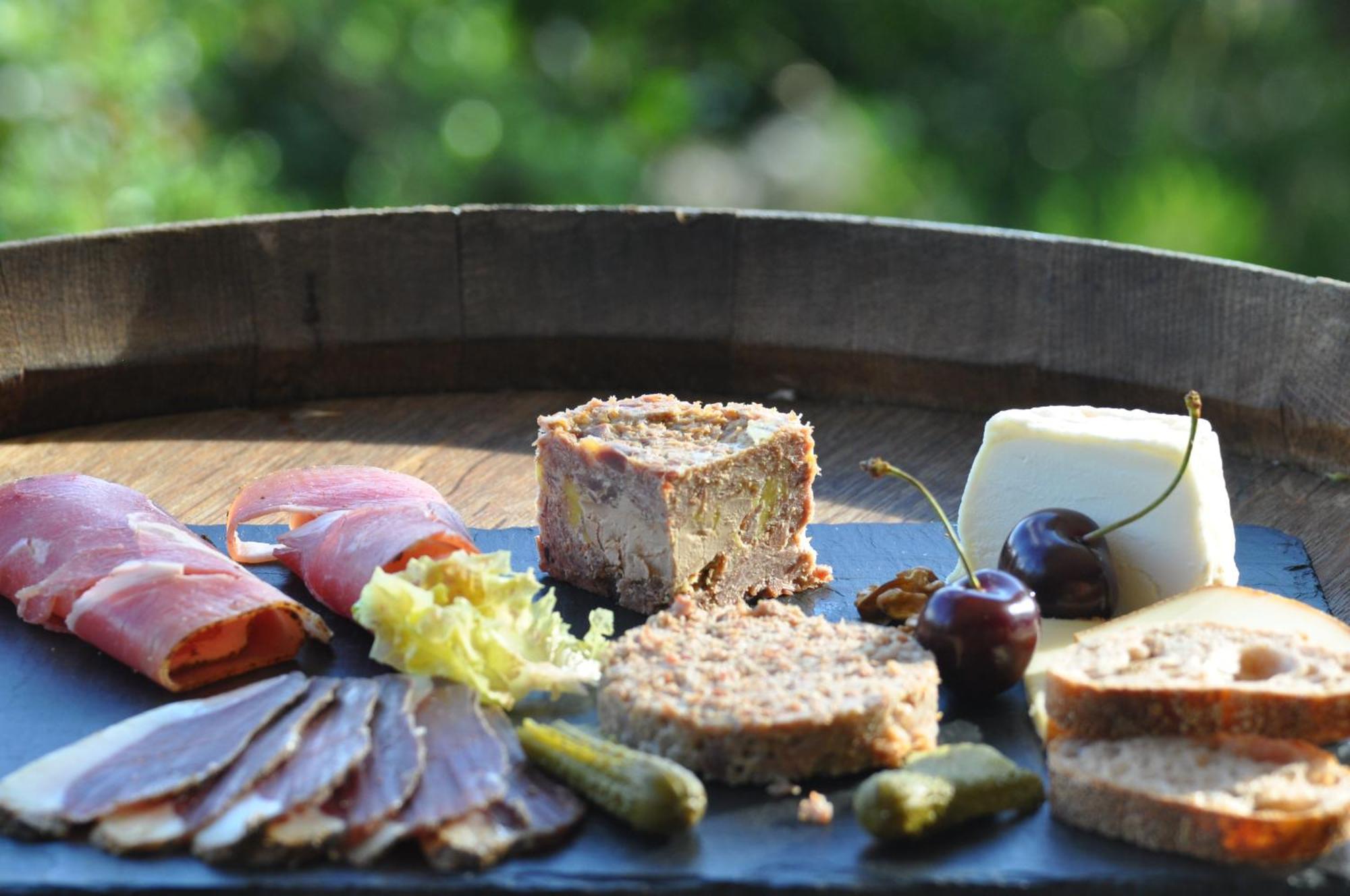 Le Lion D'Or En Perigord Bed and Breakfast Mauzac-et-Grand-Castang Eksteriør billede