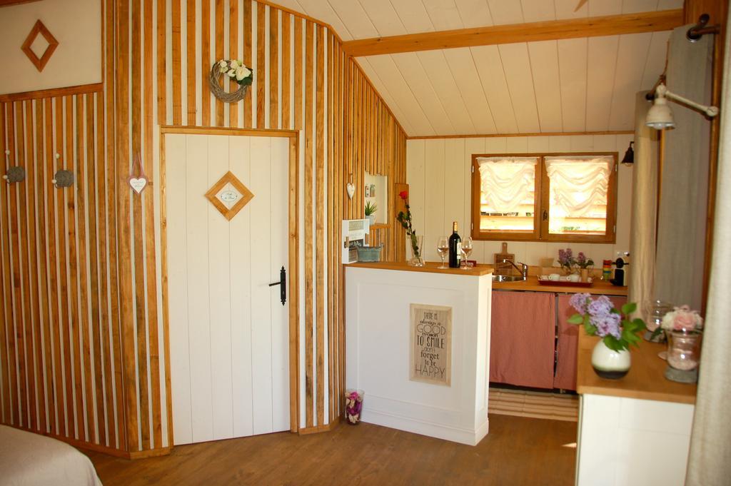 Le Lion D'Or En Perigord Bed and Breakfast Mauzac-et-Grand-Castang Eksteriør billede